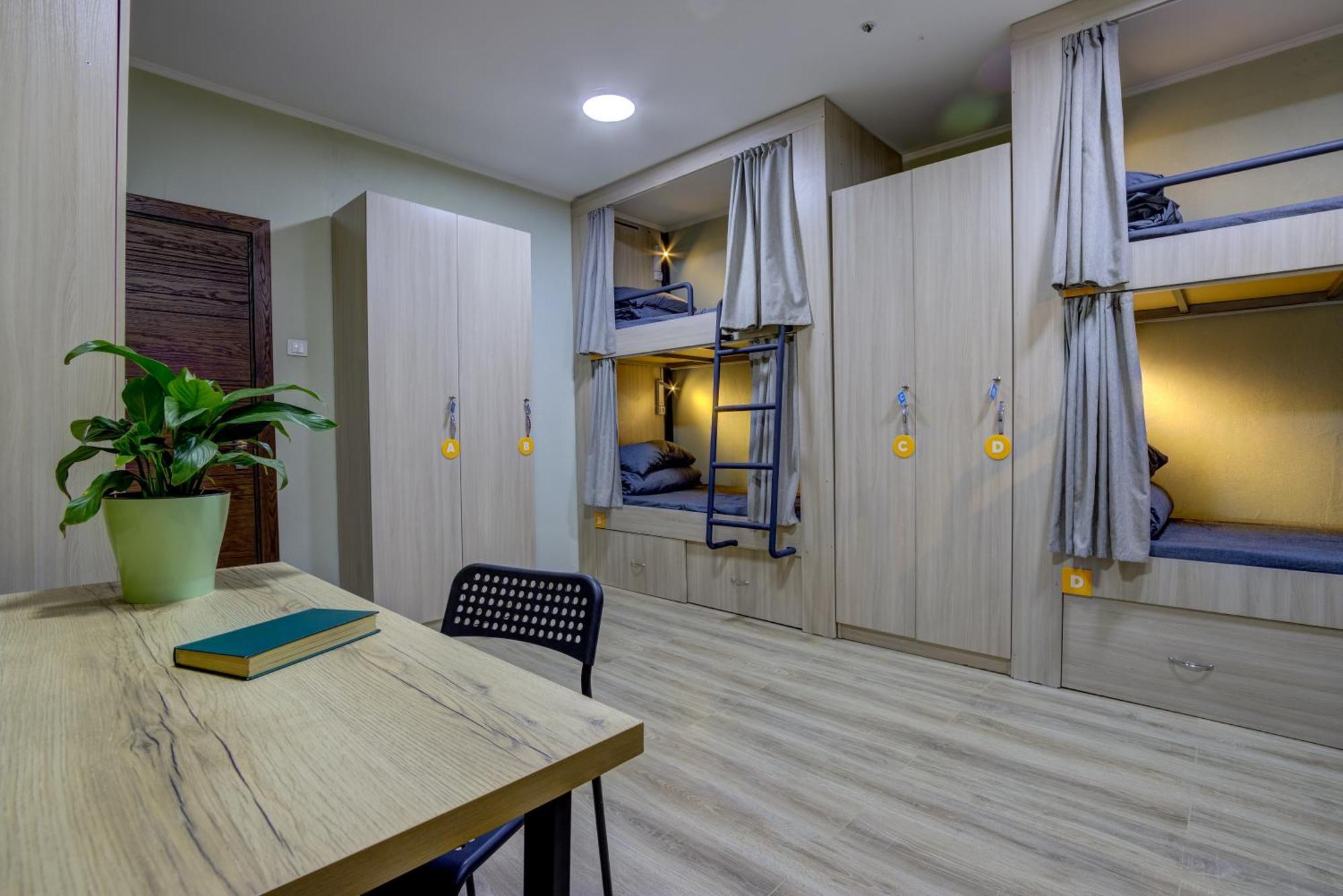 People Hostel & Coworking Biskek Kültér fotó