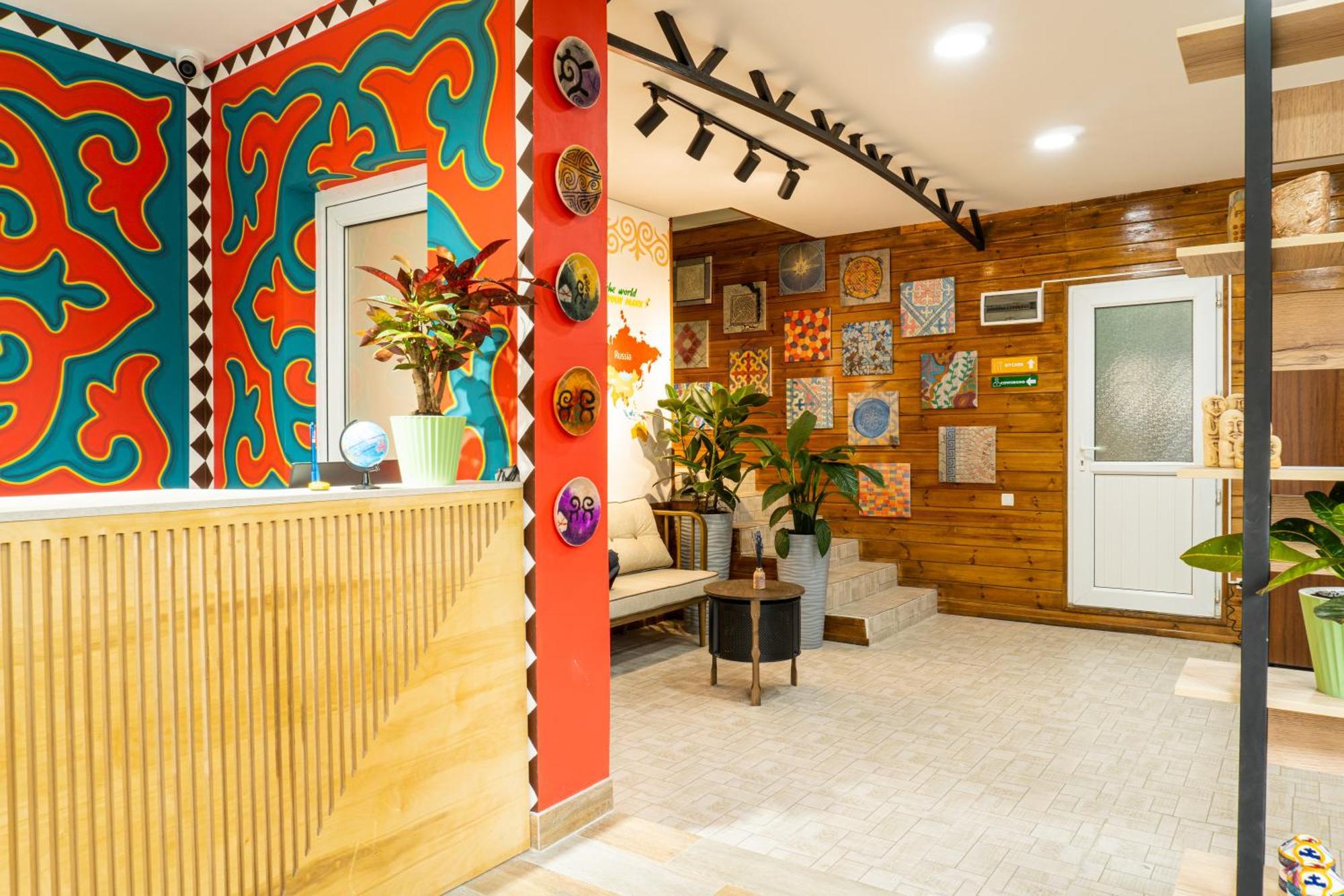 People Hostel & Coworking Biskek Kültér fotó